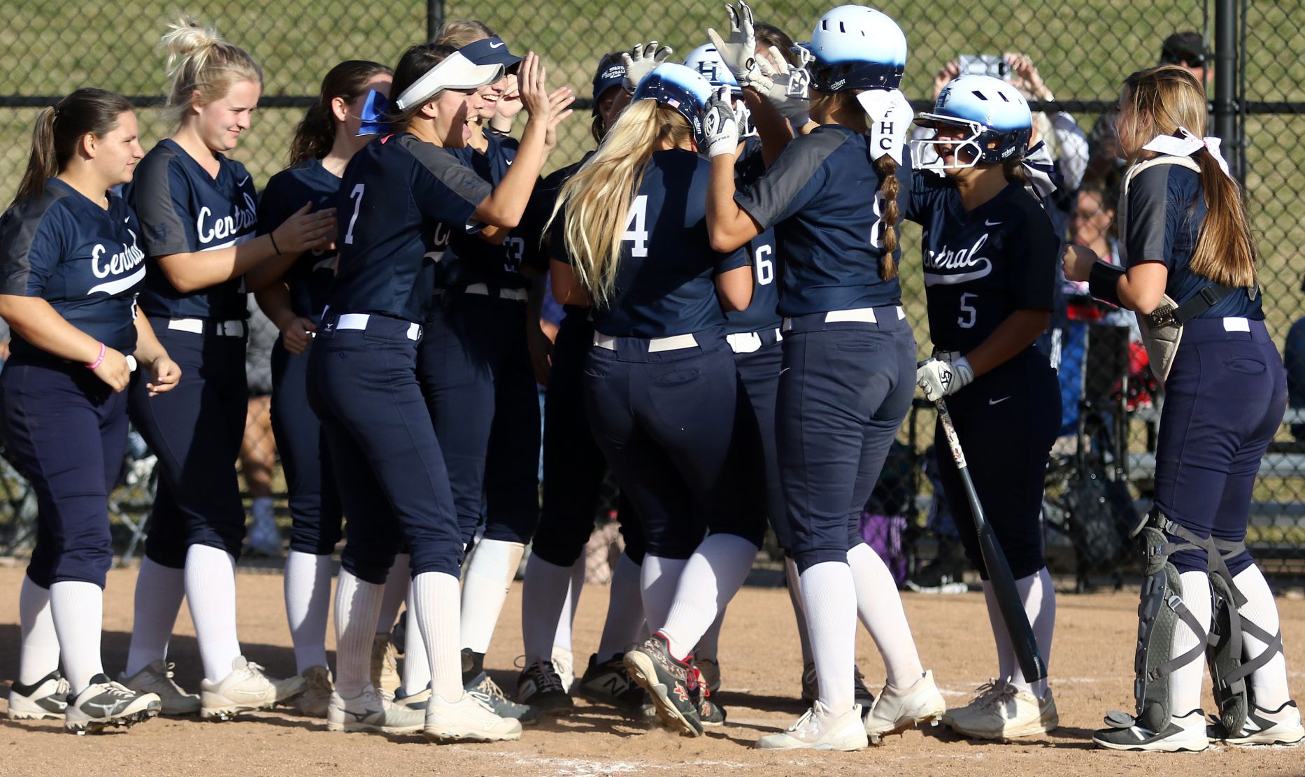 Class 4 sectional softballl: Francis Howell Central 17, Pattonville 3